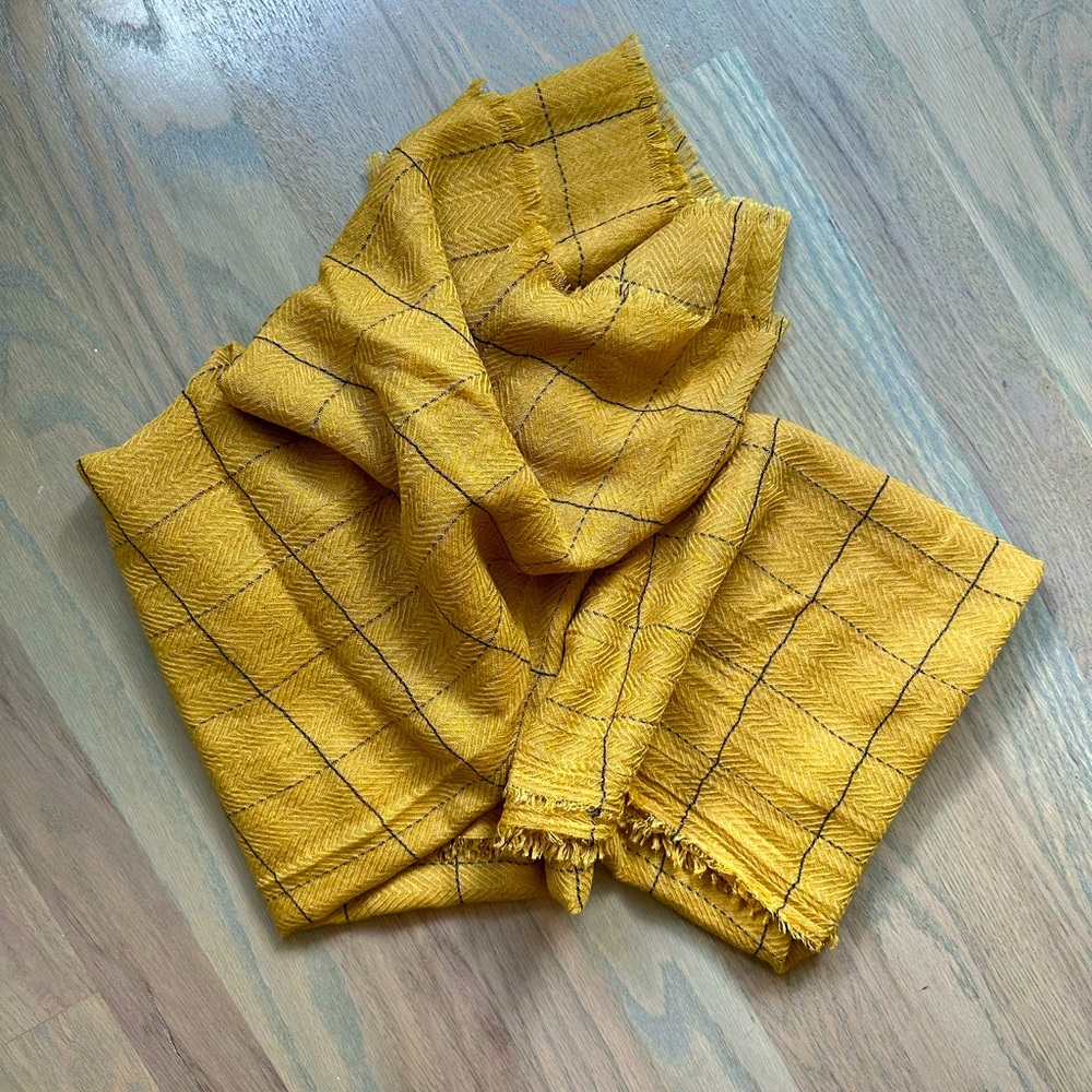 NWT Girly Nadina Window Pane Oblong Scarf